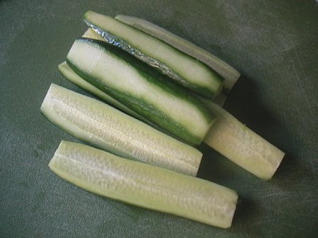 halved-cucumbers21.jpg